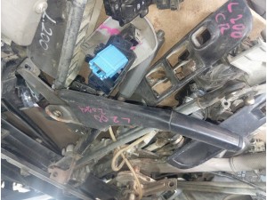 2014 Mitsubishi L200 Euro 5 çıkma orjinal el fren tabancası 