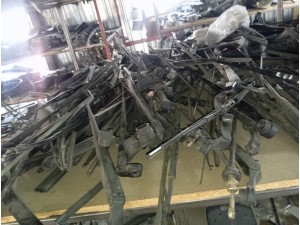 Ssangyong Mitsubishi Toyota Ford Suzuki Daihatsu Kia Hyundai Nissan DFM araçların ön dış silgi kolları 