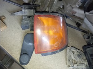 Isuzu TFR Çıkma orjinal ön sinyal 